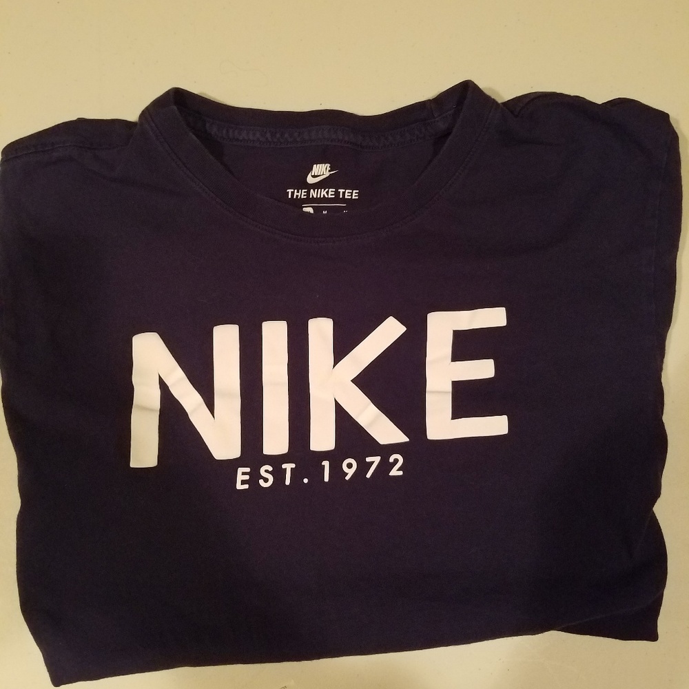 Nike t shirt
